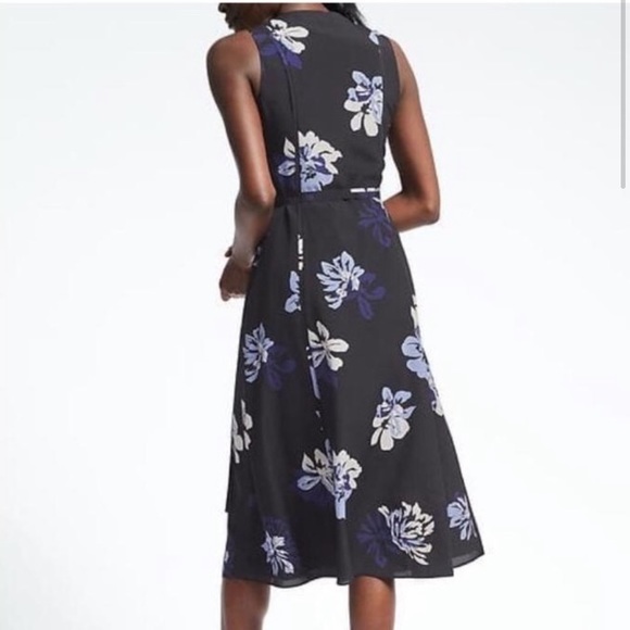 Banana Republic black floral wrap dress - Picture 2 of 6